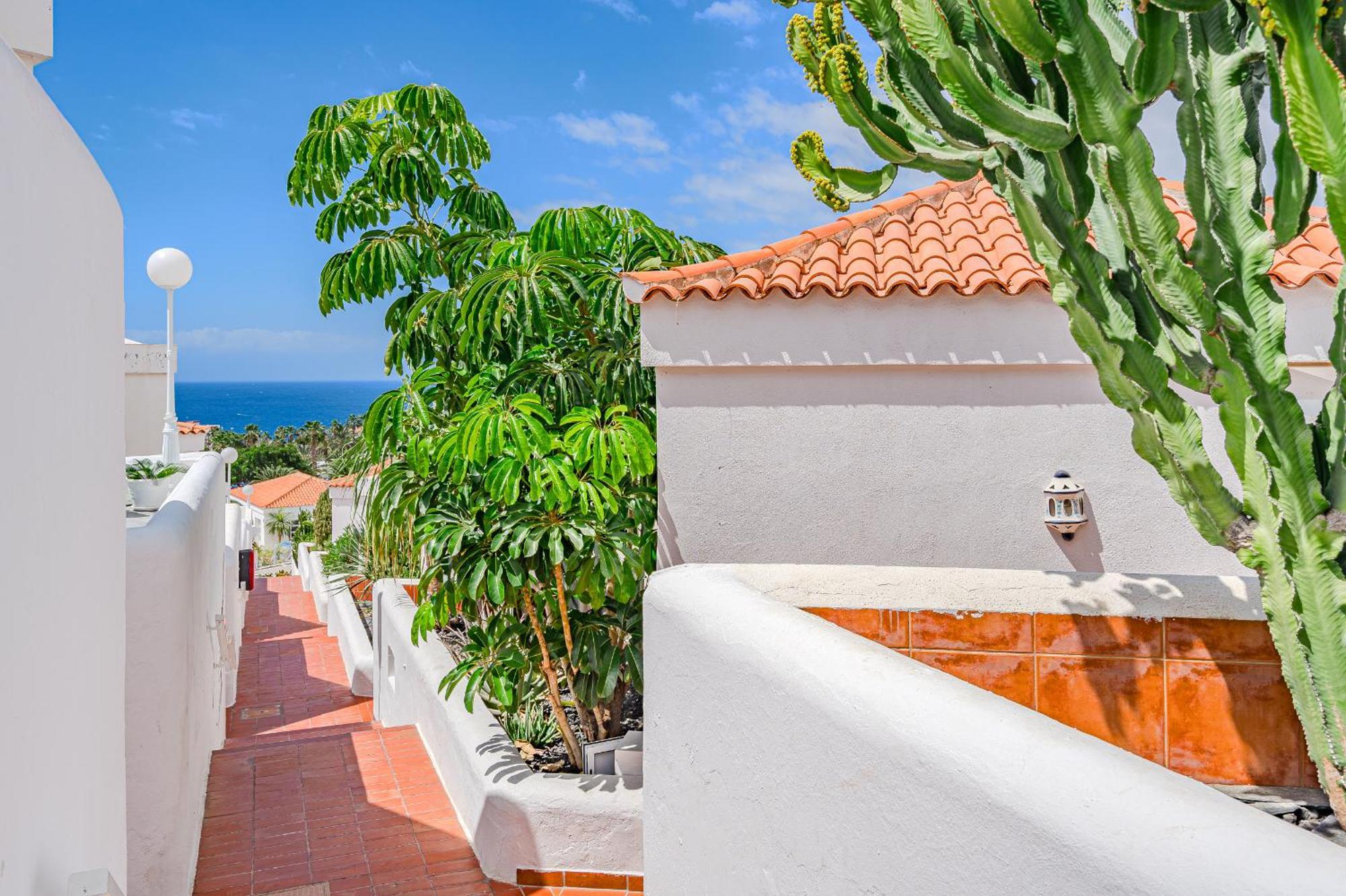 Buenavista Romantic Bungalow In Costa Adeje Exterior photo